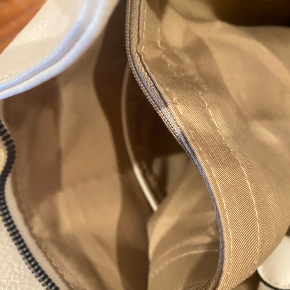 GUSSACI collection, beautiful purse bag. Large white with multiple zippers. - Picture 15 of 16